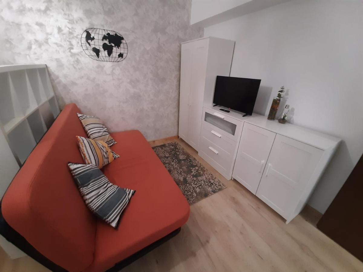 Park Studio Apartment Bucureşti Ngoại thất bức ảnh